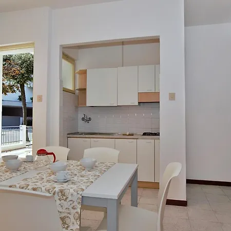 Residenza Valcris Apartment Lignano Sabbiadoro Exterior photo