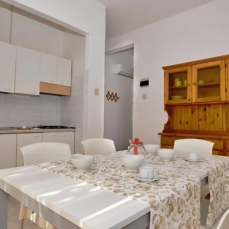 Residenza Valcris Apartment Lignano Sabbiadoro Exterior photo