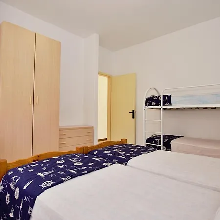 Residenza Valcris Apartment Lignano Sabbiadoro Exterior photo